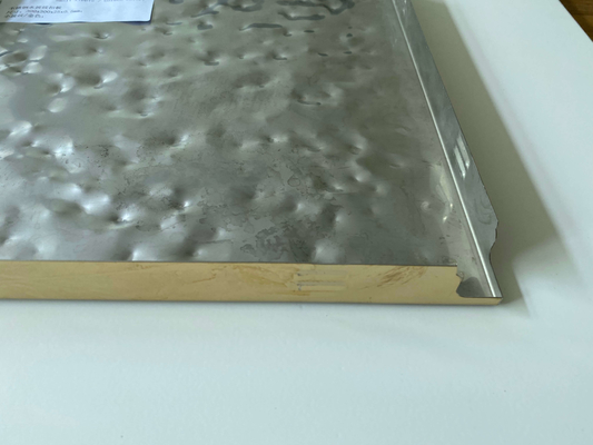 Ahşap Tahıl Alüminyum Metal Tavan 300x300x25mm Tavanda Paslanmaz Çelik Dalgalanma Klipsi