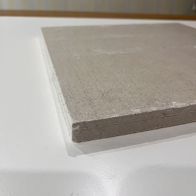 Kongre Merkezi Perforasyonlu Mineral Elyaf Panel 300x300x18mm