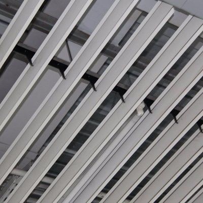 185x3000mm U Şerit Alüminyum Metal Tavan Özelleştirilebilir Renk Hafif