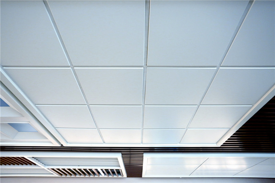 Kongre Merkezi İçin 600x600mm Alüminyum Tavanda 0.5mm Kalınlık