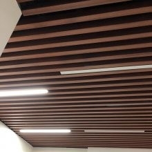 Alışveriş Merkezi Alüminyum U Bölme Tavan 0.5mm Kalınlık Sökülmesi Kolay