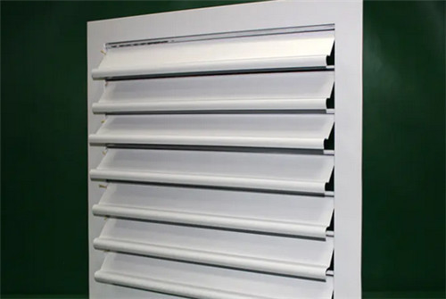 Konferans Odası İçin Alüminyum Alaşımlı Metal Güneş Panjuru Hava Difüzörü 10869x180mm