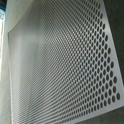 Metro İstasyonu İçin Aside Dayanıklı 1600x6000mm Alüminyum Delikli Panel