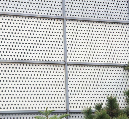 Metro İstasyonu İçin Aside Dayanıklı 1600x6000mm Alüminyum Delikli Panel