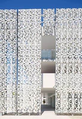 Metro İstasyonu İçin Aside Dayanıklı 1600x6000mm Alüminyum Delikli Panel