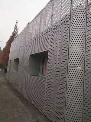 Metro İstasyonu İçin Aside Dayanıklı 1600x6000mm Alüminyum Delikli Panel