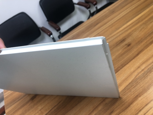 Suya Dayanıklı Alüminyum Tavanda Yatıyordu 120mm Boru Çapı Özelleştirilebilir Renk